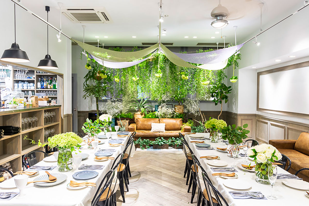 Salon gallery Mag(the COURT YARD by Mag)